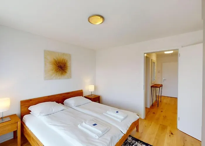 Lejlighed Amazing, Central, Sunny 1br Flat - Sun 12 Zürich